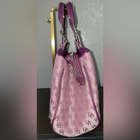 DOONEY AND BOURKE SIGNATURE PURPLE HANDBAG PURSE WALLET KEYRING SET RARE HTF - Picture 7 of 16